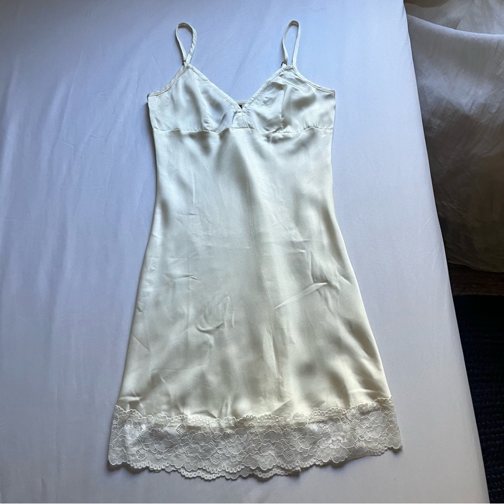 JAGGER & STONE ivory cream satin lace trim sleeveless mini slip dress